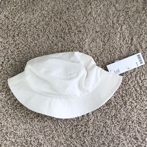 White Urban Outfitters Bucket Hat